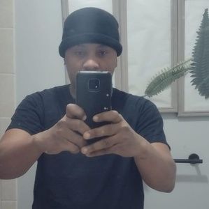 Meet your Posher, Gregory